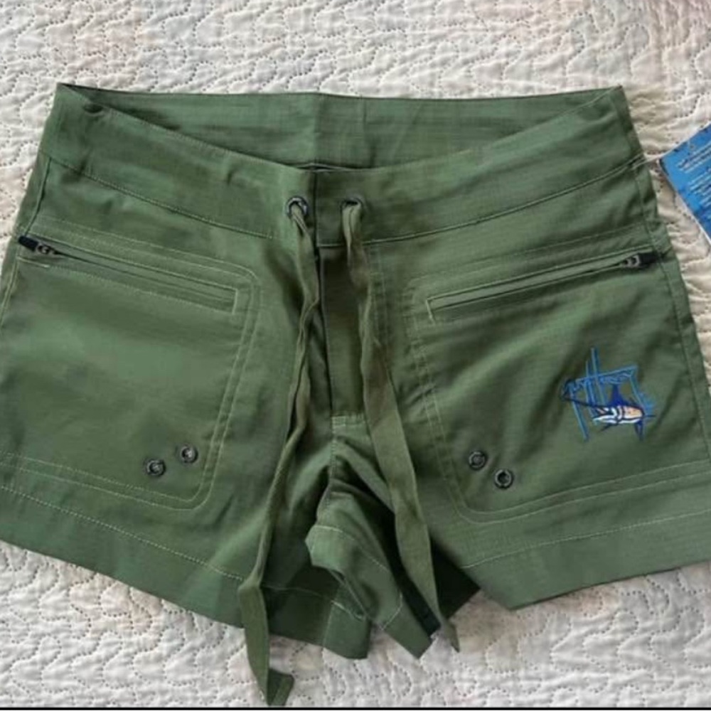 Guy Harvey Olive Women's Cargo Shorts